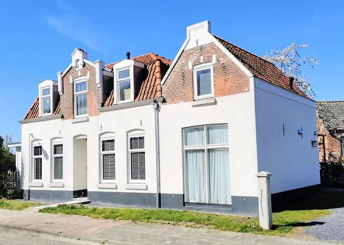Volledig gerenoveerde luxe gastsuite met ontbijt